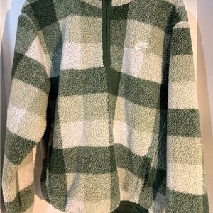 Nike Club Men's Winterized Half-Zip Green